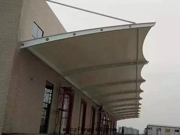 膜結構遮陽篷(péng)