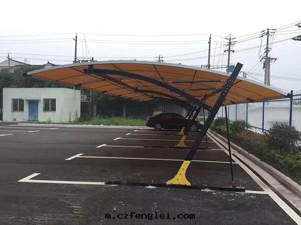 膜結構車棚